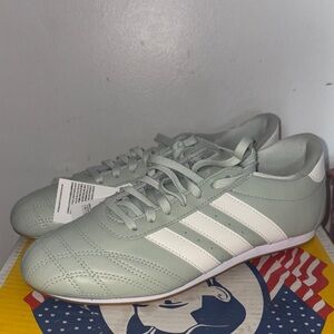 Adidas Taekwondo LA shoes size 9.5